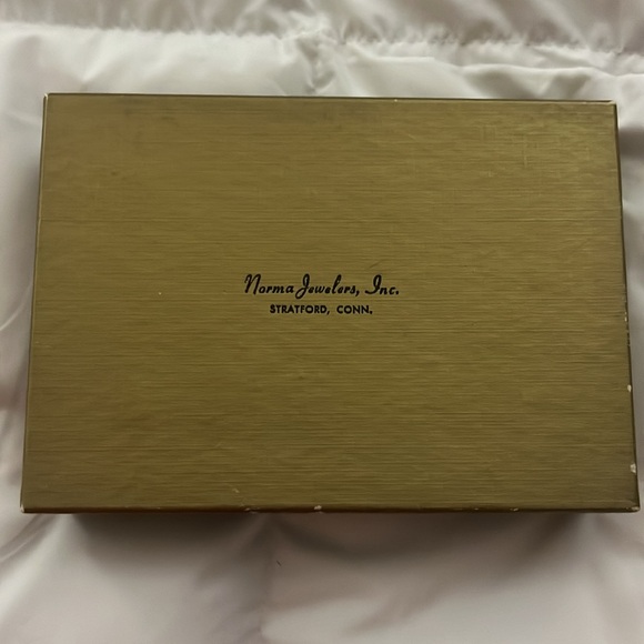 Vintage Goldette 3 chain gold tone cameo locket necklace - Picture 11 of 11